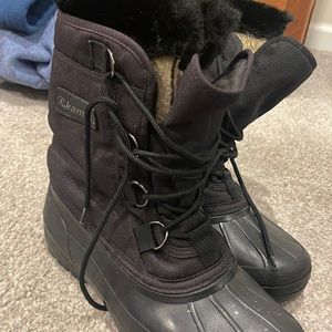 Snow boots